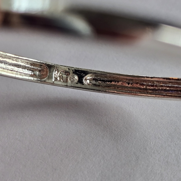 Liz Claiborne hoop earrings silver tone metal hoops big large classic LC - Picture 7 of 10